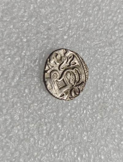 瓶子🏺第225期拍卖会 -  公元800年沙希王朝牛瘤骑士打制银币