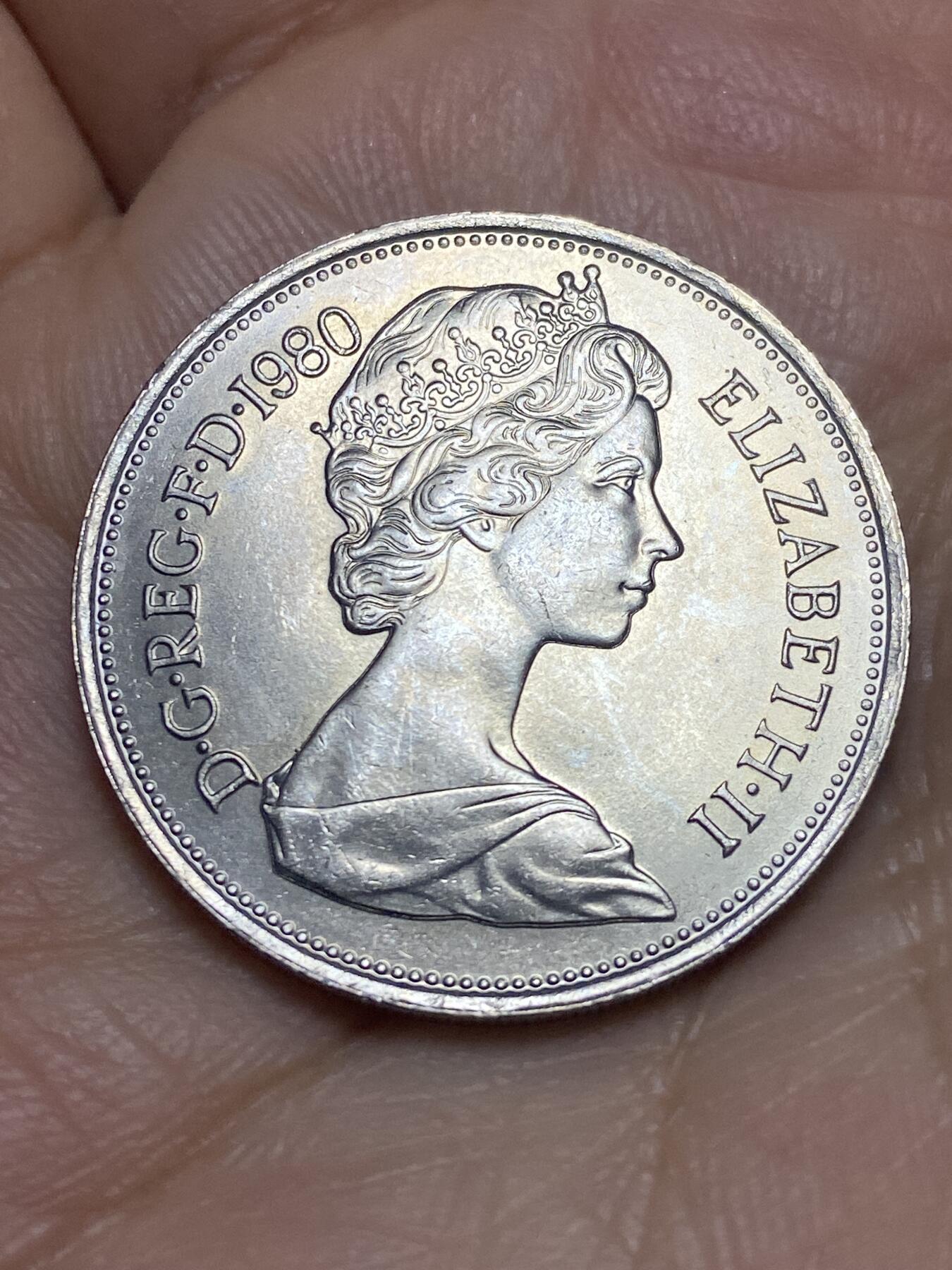 2026年第八场(总第一百七十七场）外国好品散币场(免佣金) 英国🇬🇧1980年10新便士(伊丽莎白二世中年花冠，十进制第一版)