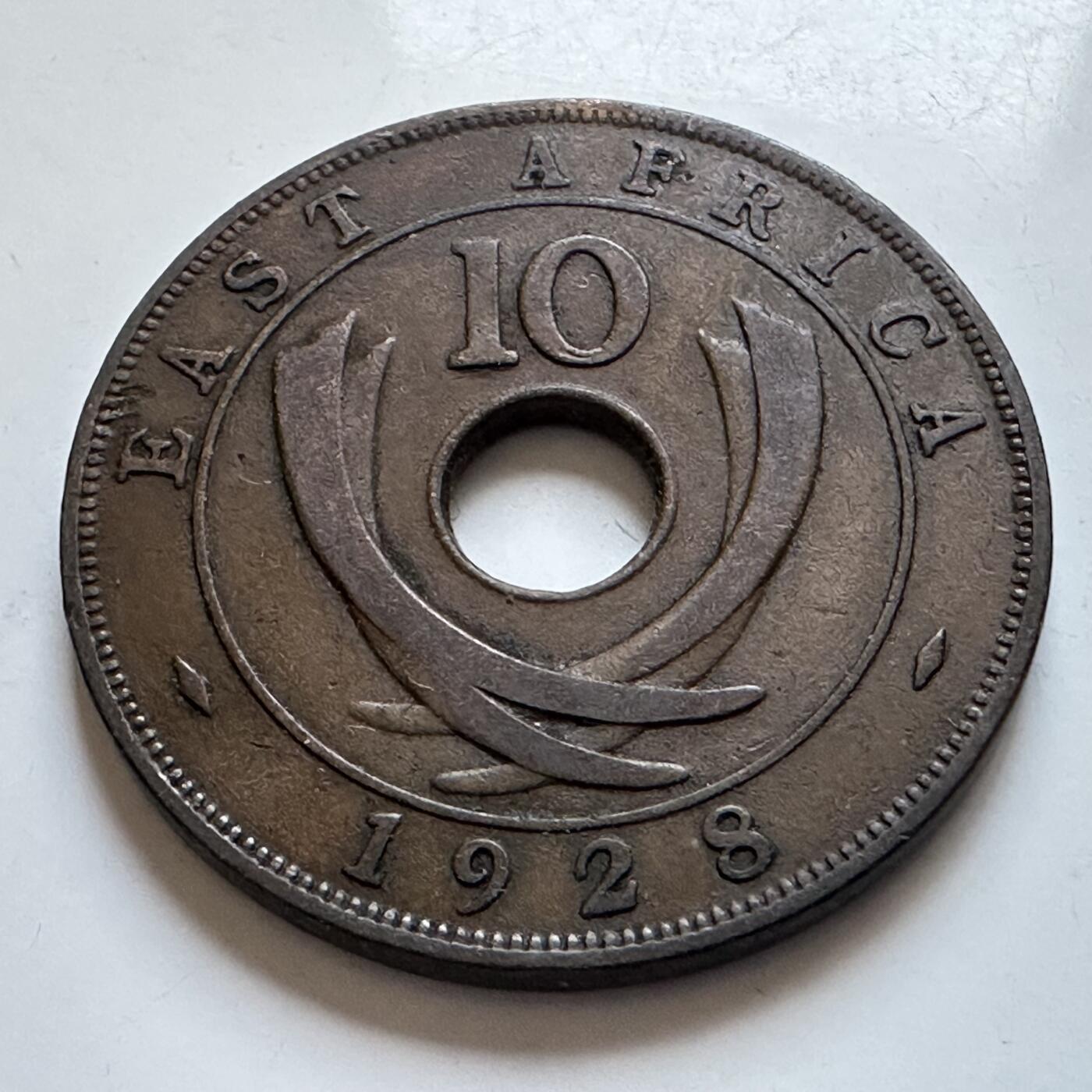 🌹外币初藏🌹🐯2026年第8场  每周二四六晚8️⃣点 接代拍 英属东非1928年10分 a