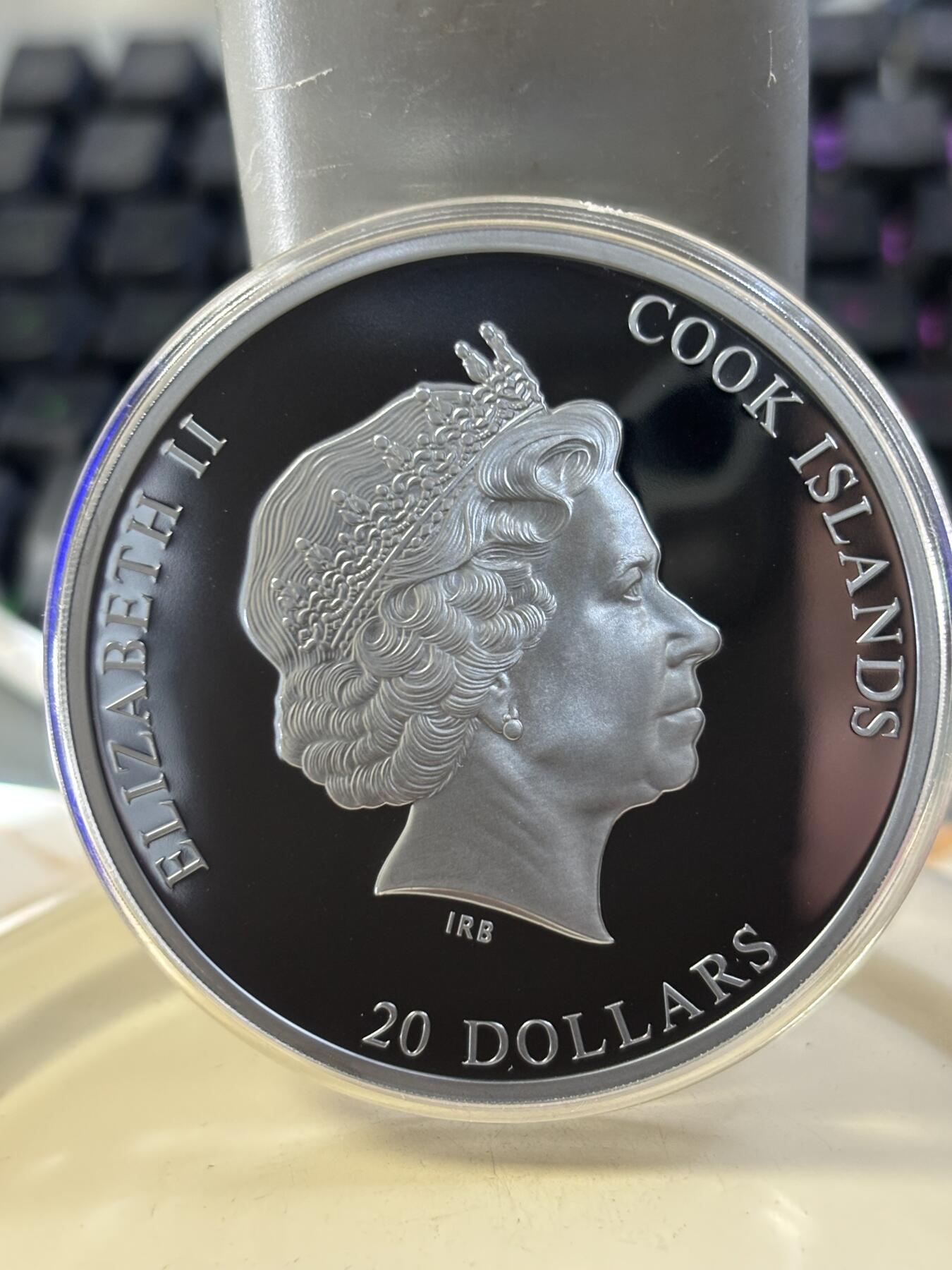 第188期拍卖 库克2019年阿波罗11号登月50周年镶锡箔3盎司银币，999银，发行205枚