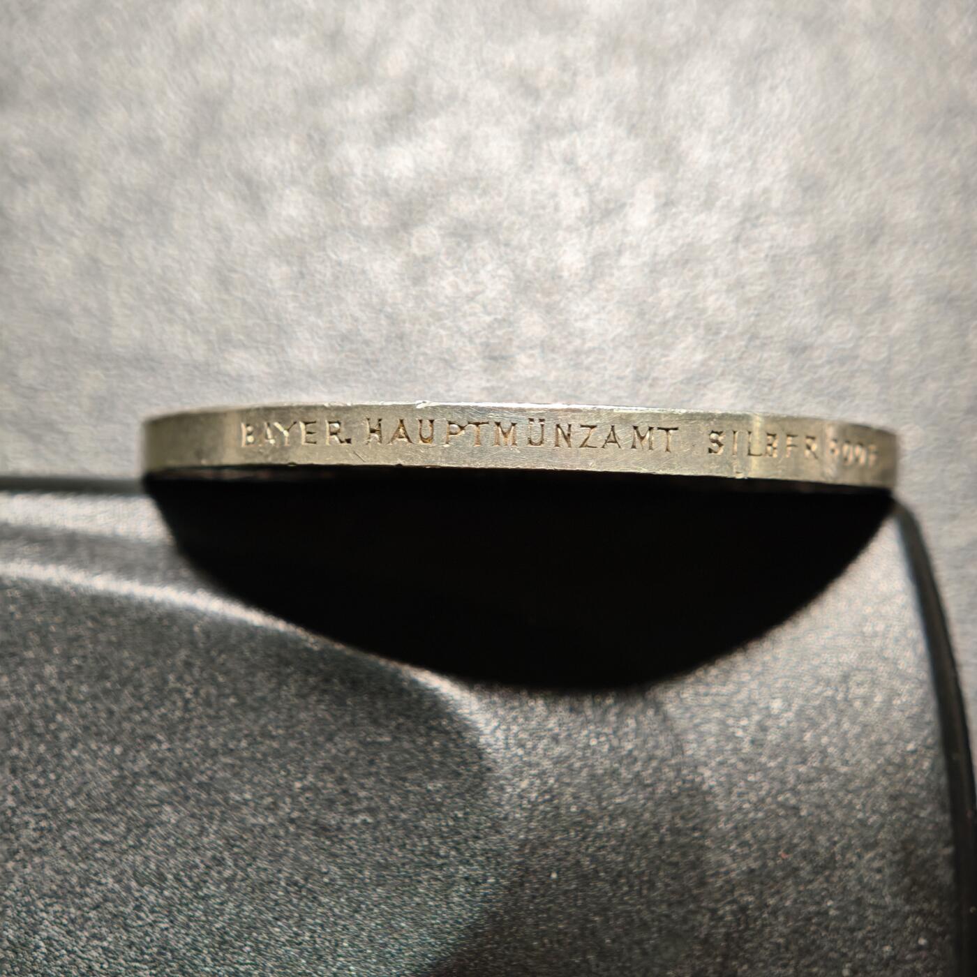 【德藏】世界币章拍卖第162期（拍品征集中~欢迎藏友联系） 1927年 德国兴登堡80大寿5马克币型银章 名家卡尔·歌茨作品 直径约：36mm；重约：24.9g