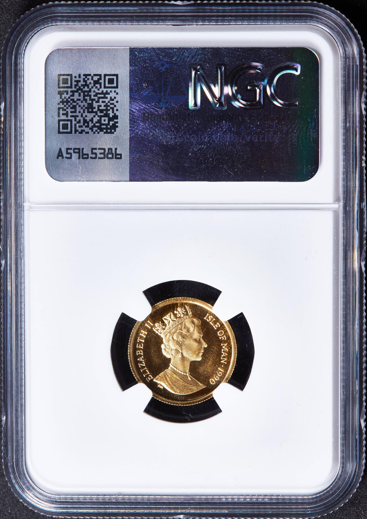 【俄甄集藏】“万象更新、马呈祥瑞”迎新春俄甄精品场-2026年(047)01-21 星期三 晚 19:30 全场包邮 英属马恩岛1990年PM版猫系列-纽约短毛家猫（巷猫）1/10克朗金币，NGC MS66，重3.11克，999金，类精制底板