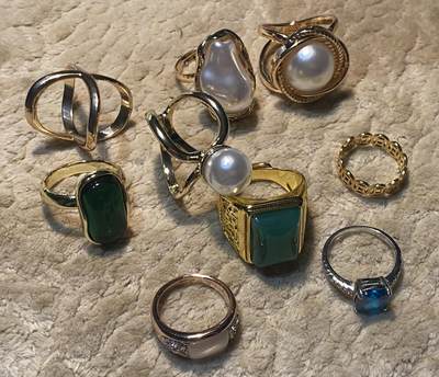 【旋风钱币】1月17日19:00准时开拍 精美欧洲币章、银币银章、第三帝国钱币等 全场包邮！ - 9个精美戒指一起 如需细节图请联系