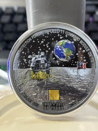 第188期拍卖 - 库克2019年阿波罗11号登月50周年镶锡箔3盎司银币，999银，发行205枚原价6000多超级少见