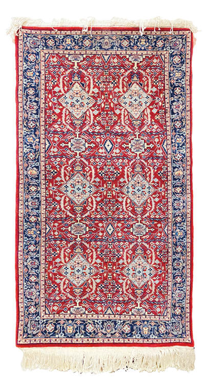 上海拍卖行2025年秋季古董珍玩拍卖会 - 波斯地毯"Grow up"(126×63cm)