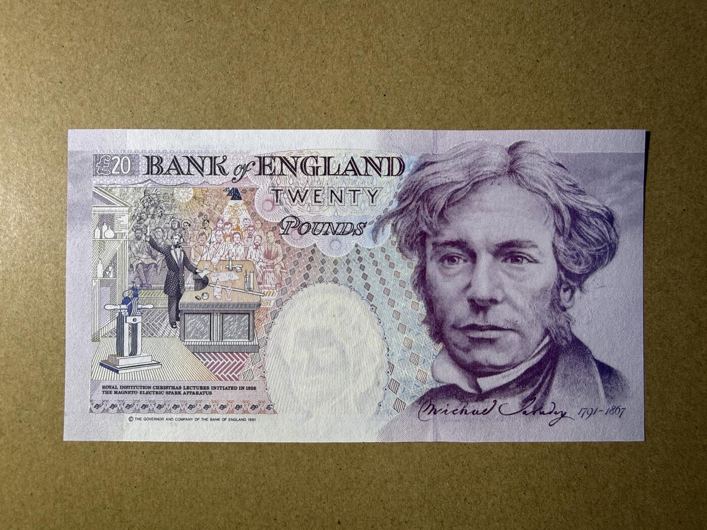 《艾美收藏》第229期-1.18周日外币荟萃 英格兰20镑 UNC E序列 皇冠版