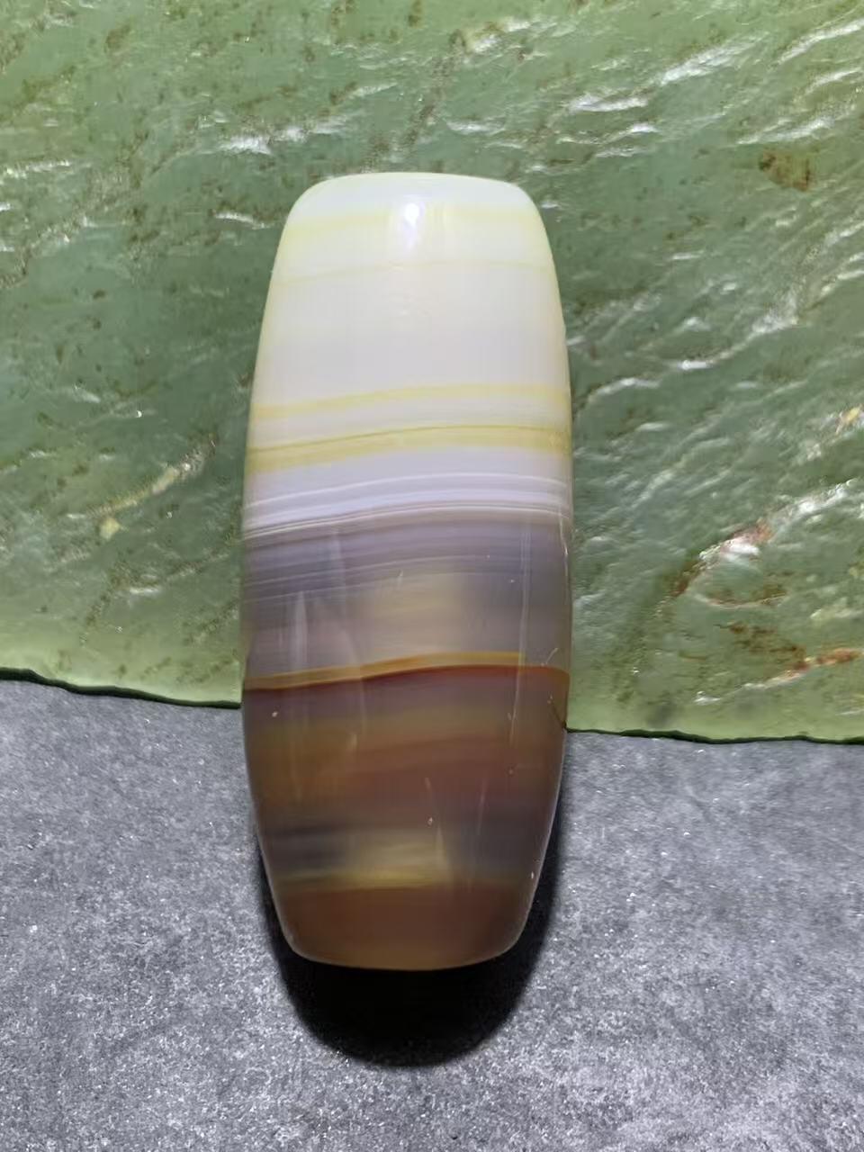 精美亚光高玉化千层纹缠丝玛瑙手工俏色巧雕一心向佛意境桶珠一个