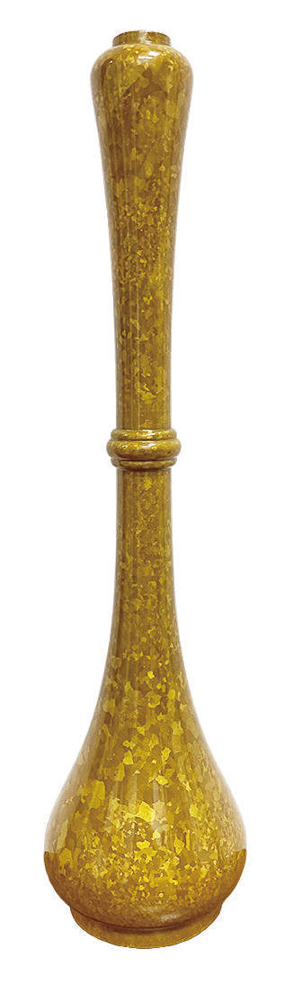 上海拍卖行2025年秋季古董珍玩拍卖会 - 日本名家瑞峰作黄铜制手工贴金箔珐琅釉观音瓶(H:27cm,原装盒)