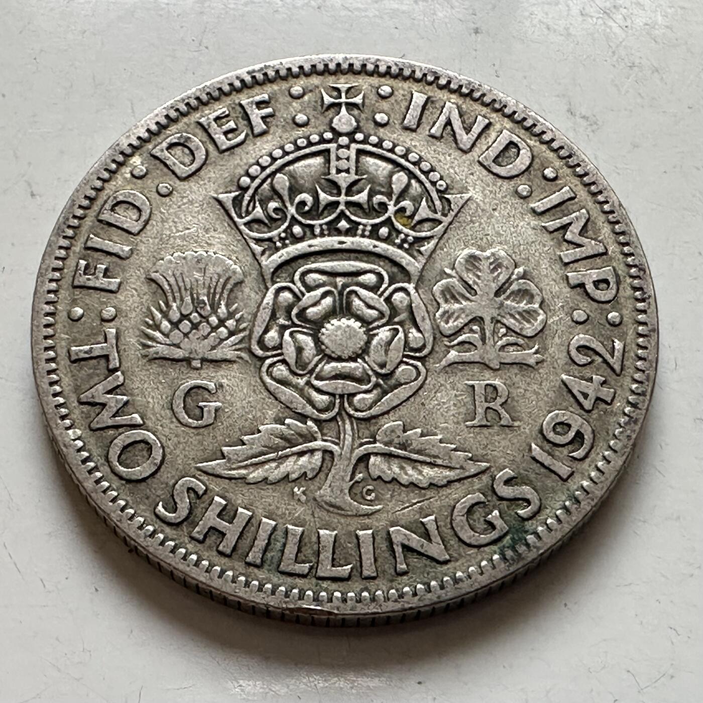 🌹外币初藏🌹🐯2026年第8场  每周二四六晚8️⃣点 接代拍 英国1942年2先令银币 11.3克50%银 a