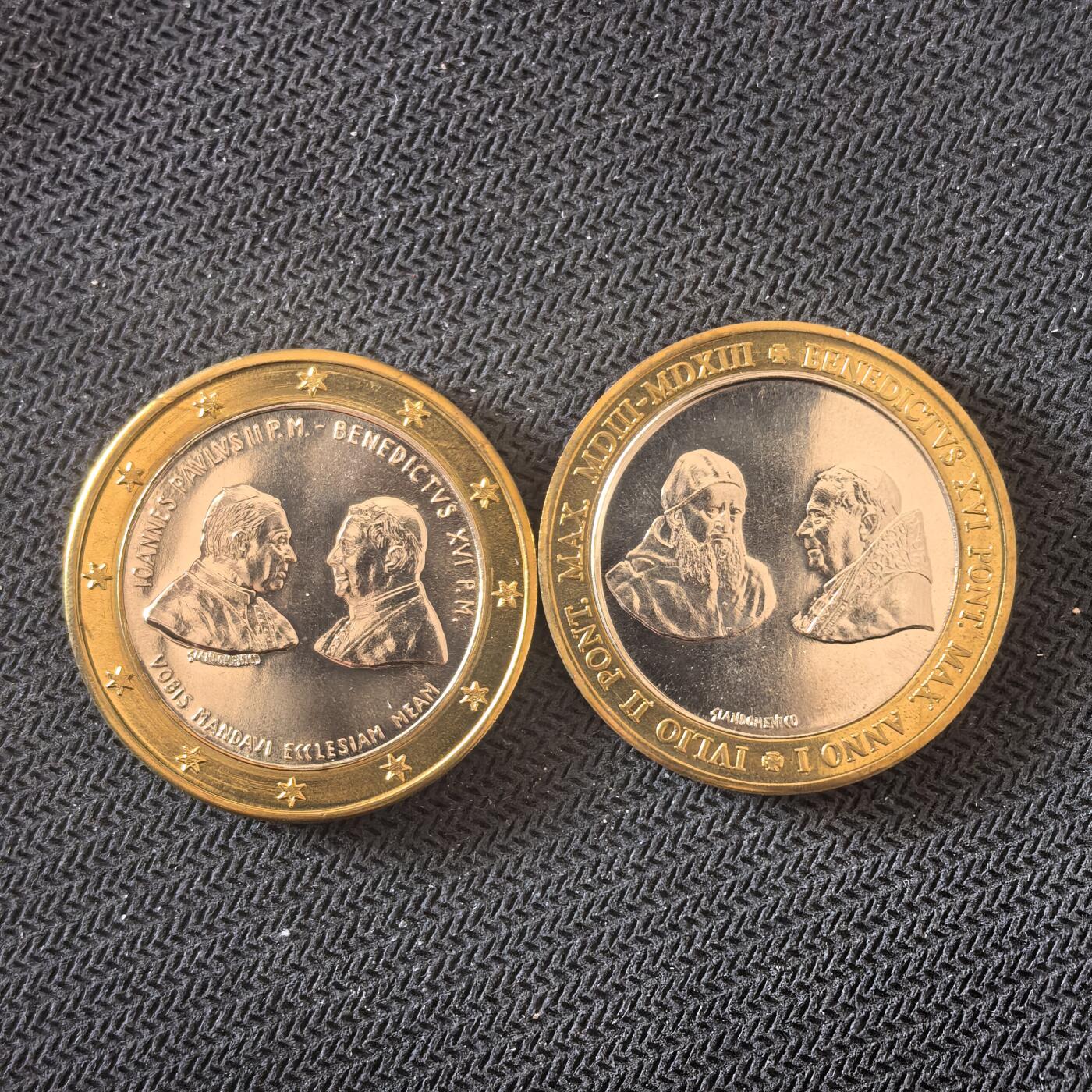 道一币馆币章第一百六十三场 梵蒂冈双色镶嵌纪念章两枚-2