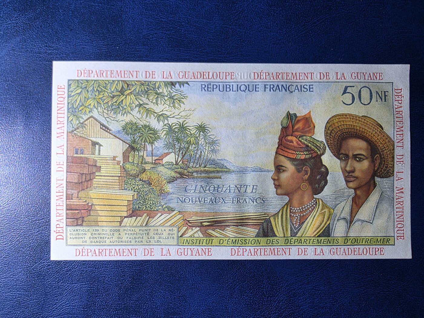 叁拾收藏第34期 法属安的列斯改值50法郎   UNC