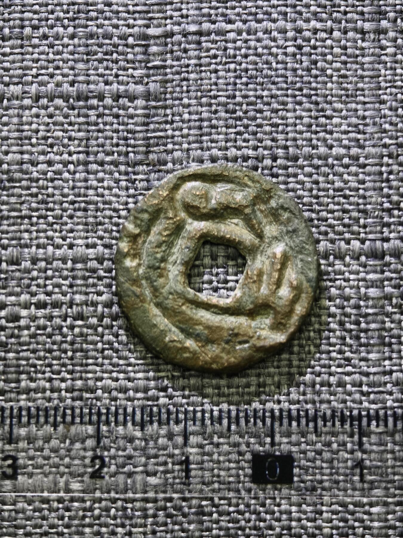 107期新疆红钱粟特钱币丝路钱币专场 突骑施汗钱三体文背（山字钱）