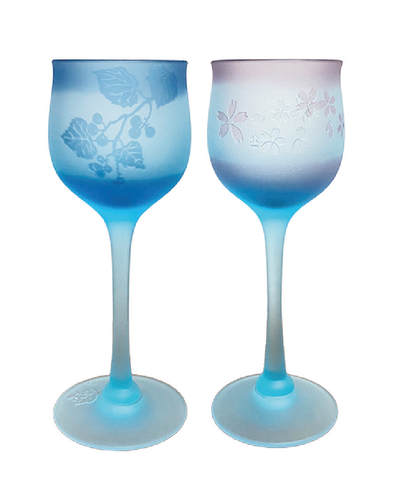 上海拍卖行2025年秋季古董珍玩拍卖会 - 日本品牌北一硝子"海洋系列"高脚酒杯(H:17cm,原装盒)