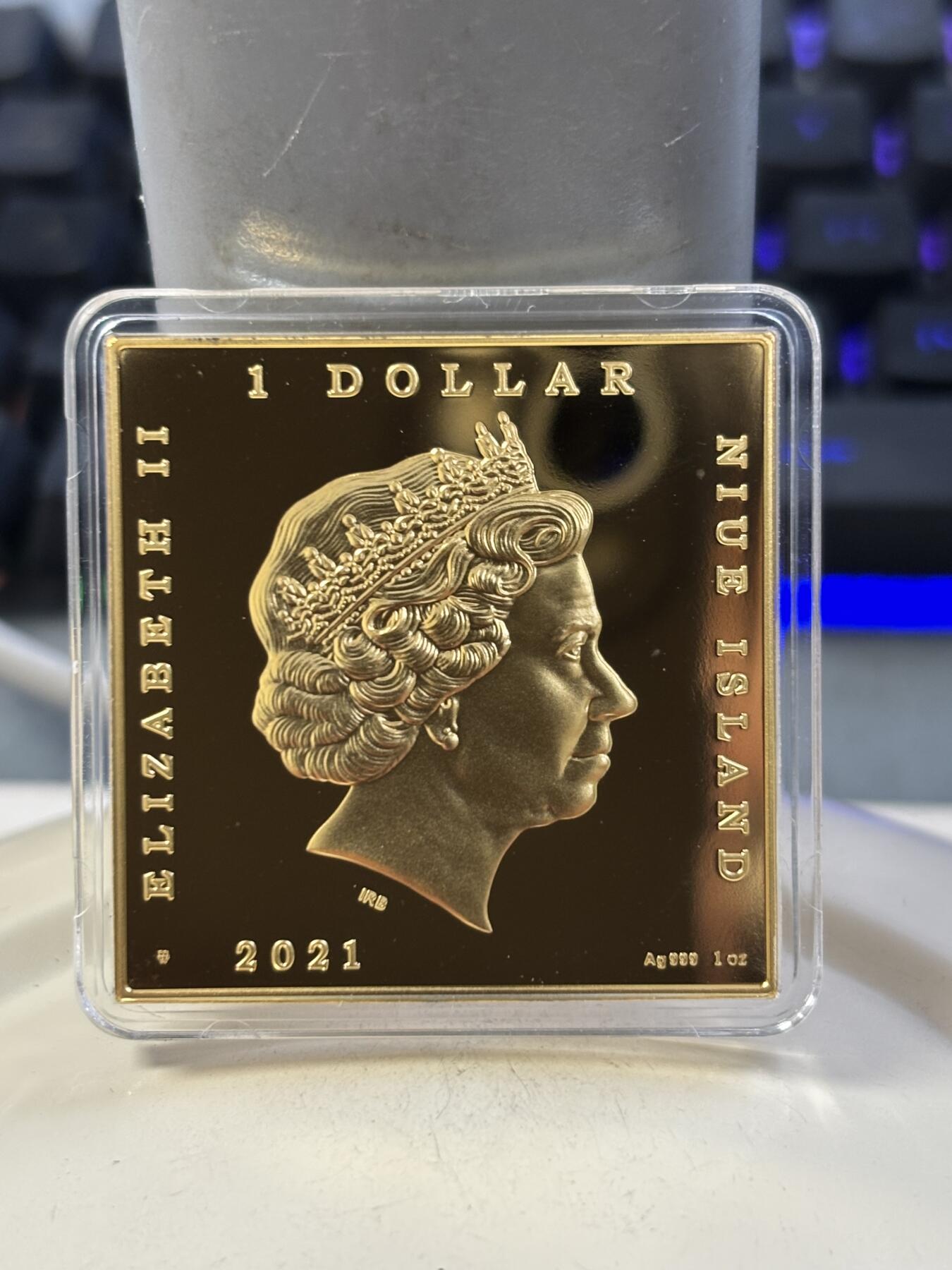 第188期拍卖 纽埃2021年卡拉瓦乔 名画系列《美杜莎》方形银币，1盎司999银，发行555枚