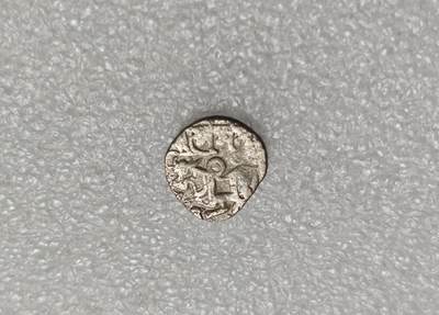 瓶子🏺第225期拍卖会 -  公元800年沙希王朝牛瘤骑士打制银币