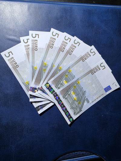 叁拾收藏第34期 - 法国版2签  5欧元  8张  UNC