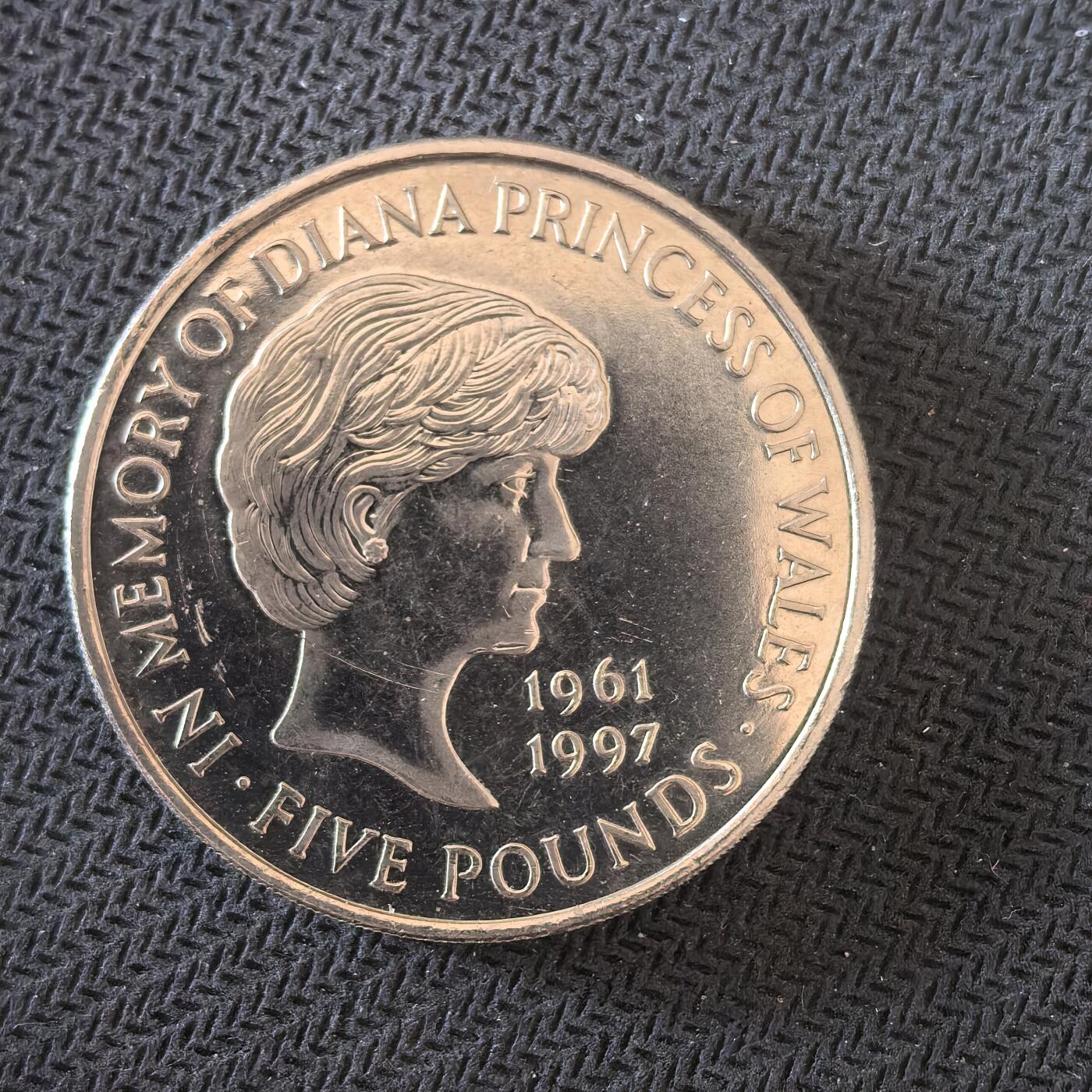 道一币馆币章第一百六十三场 英国1999年戴安娜王妃逝世2周年5镑克朗型纪念币