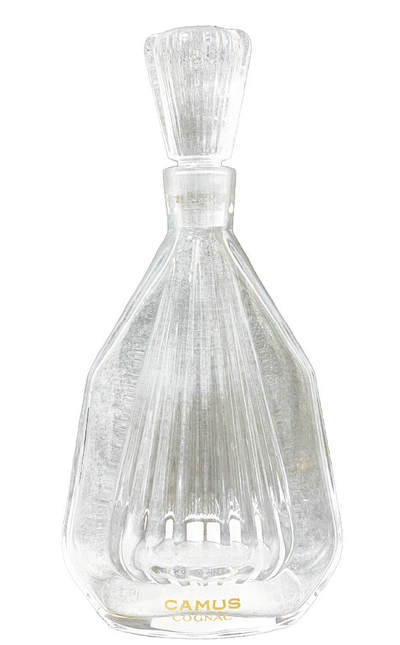 上海拍卖行2025年秋季古董珍玩拍卖会 - 法国Baccarat & Camus合作款水晶洋酒瓶(H:29.5cm)