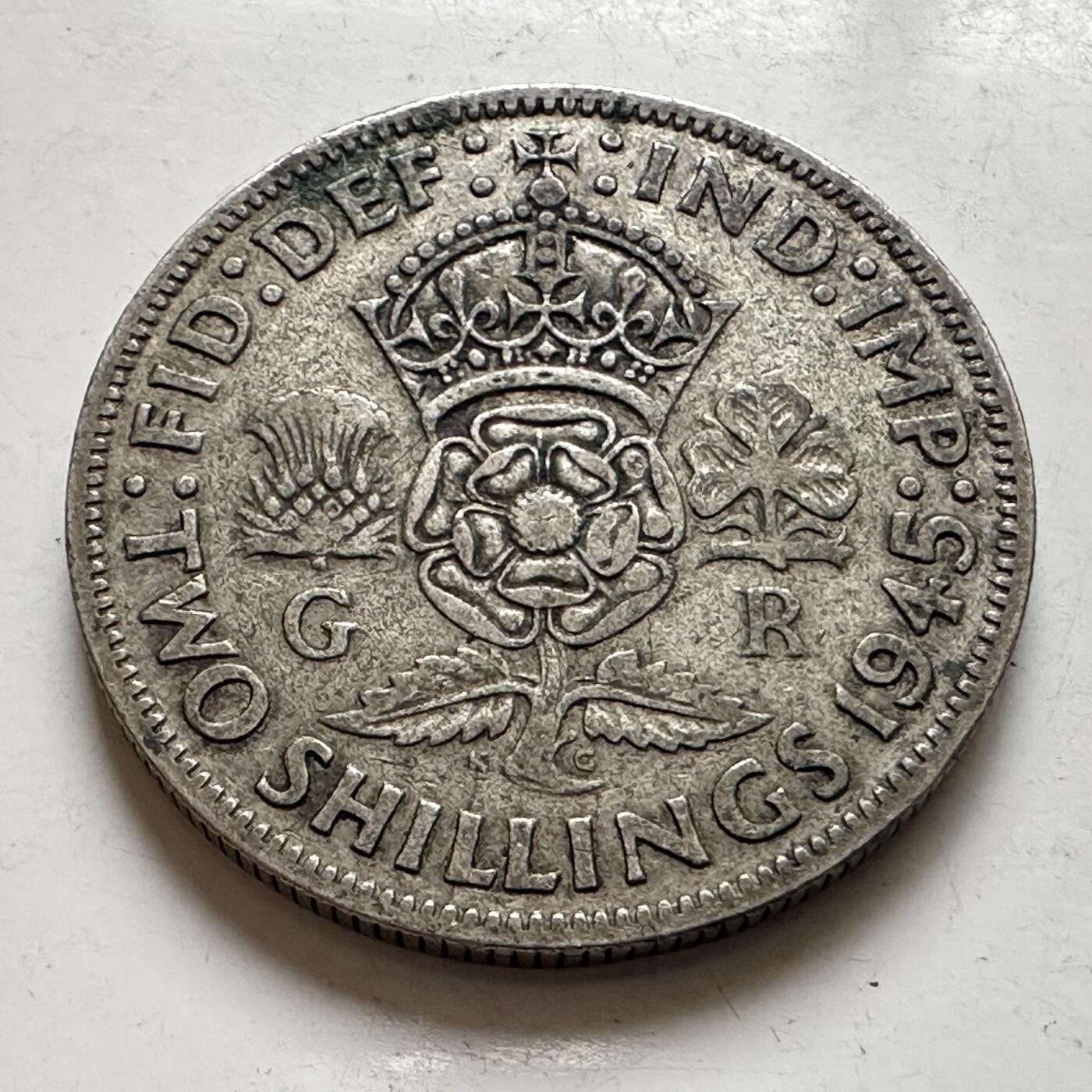 🌹外币初藏🌹🐯2026年第8场  每周二四六晚8️⃣点 接代拍 英国1945年2先令银币 11.3克50%银