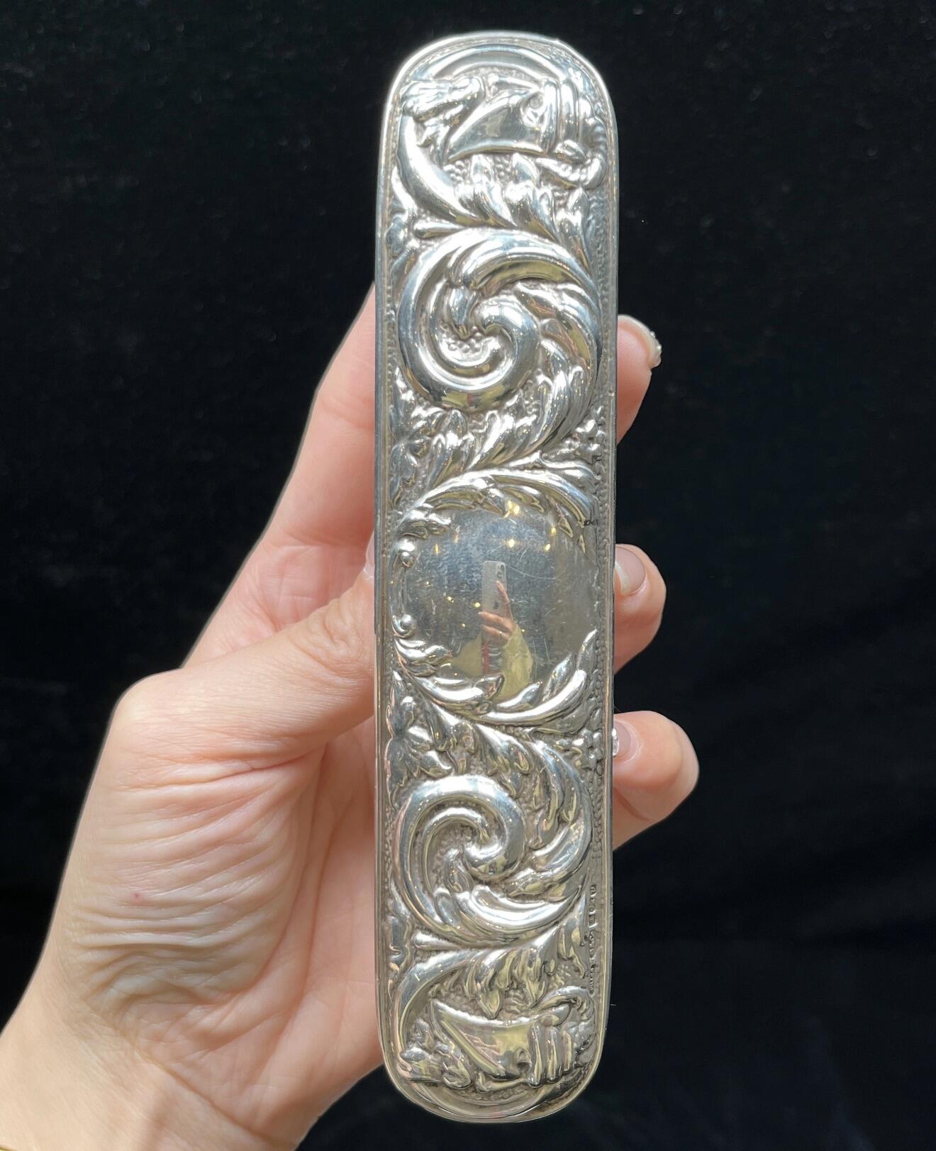 回流银器杂项 250克欧洲风格20世纪左右银刷一组，点测表面局部含银量92%左右