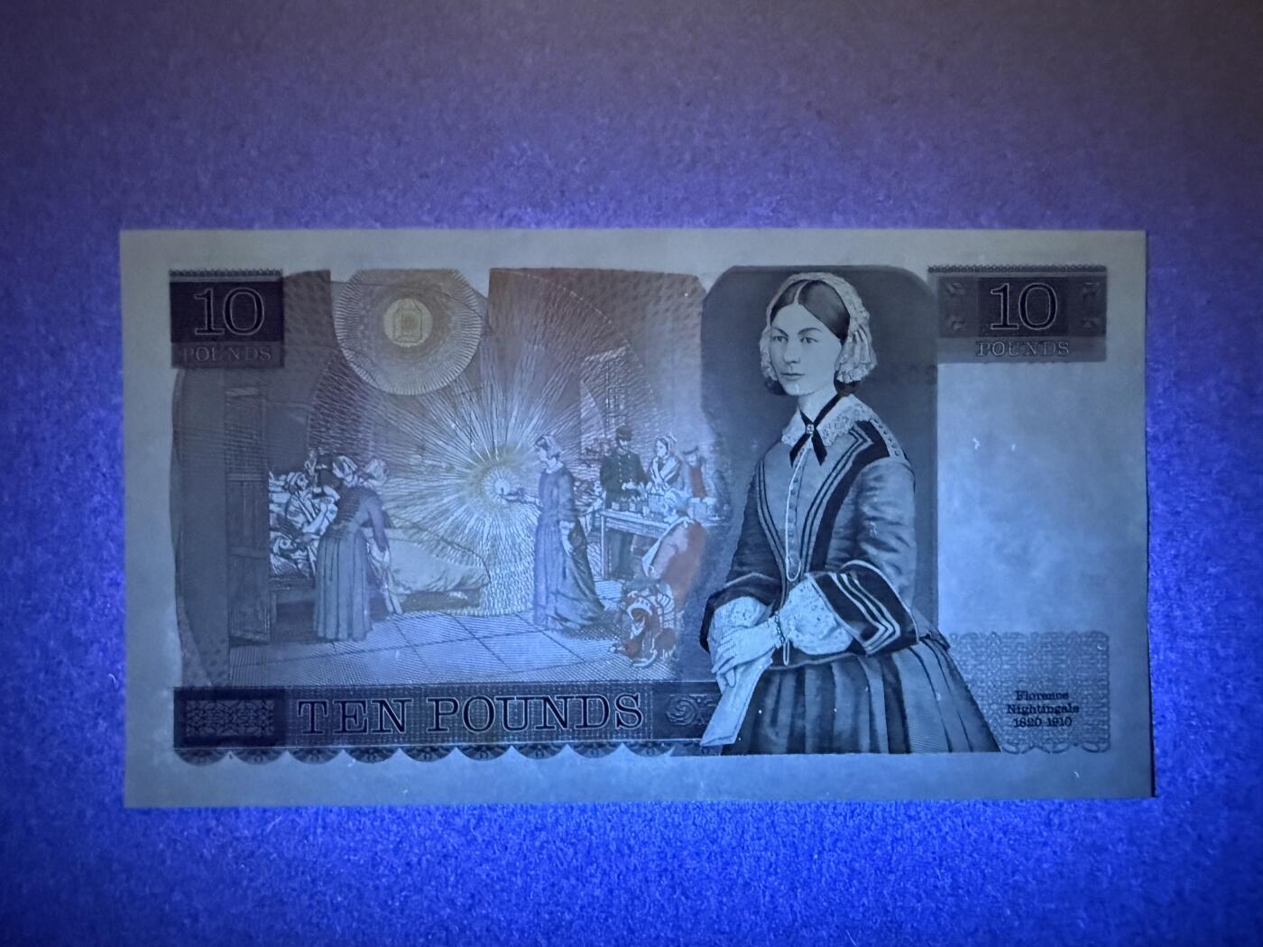 《艾美收藏》第229期-1.18周日外币荟萃 英格兰10镑 UNC D序列 女王