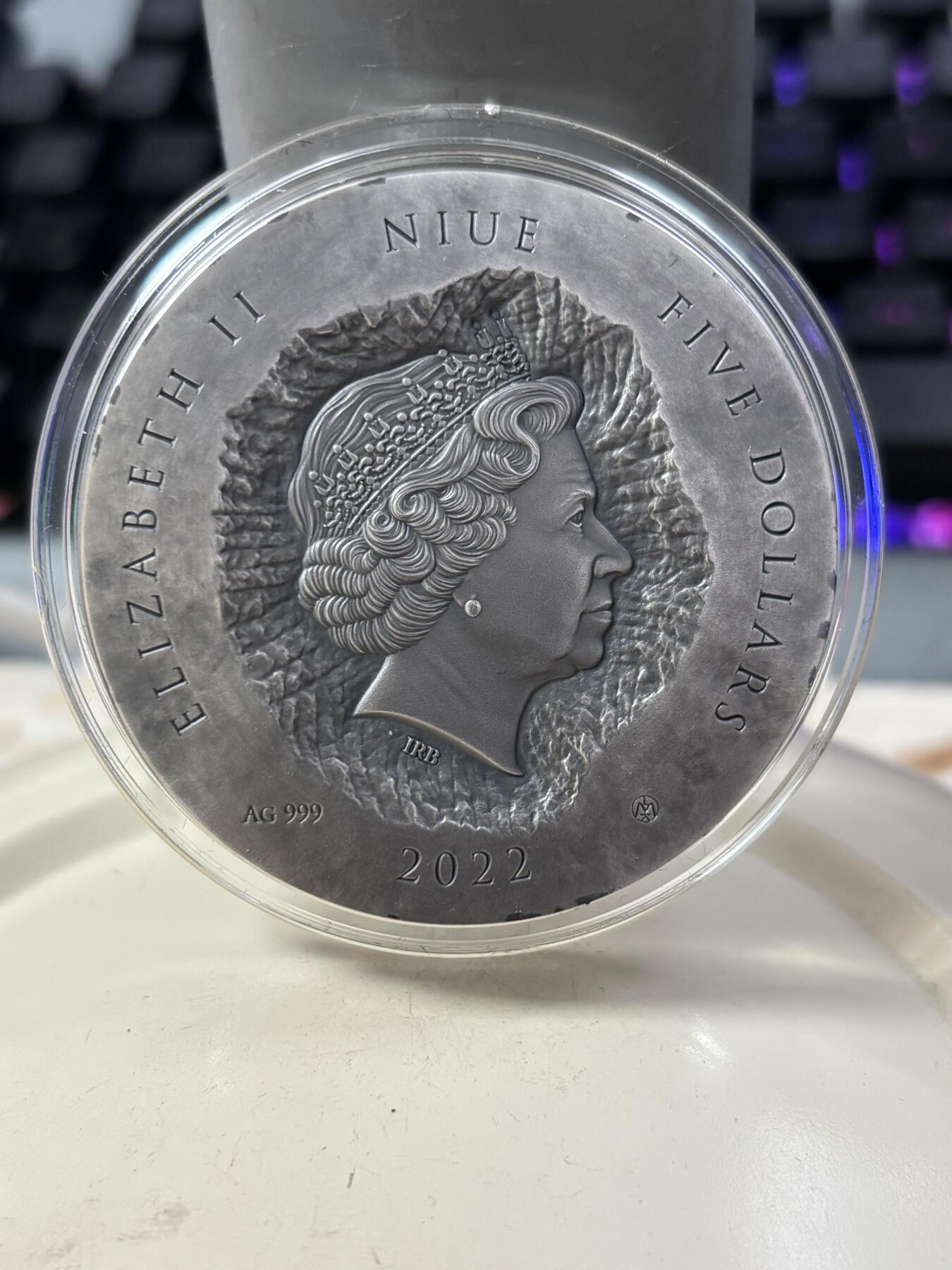 第188期拍卖 纽埃2022年雕塑系列1大卫2盎司高浮雕仿古纪念银币，999银，发行500枚