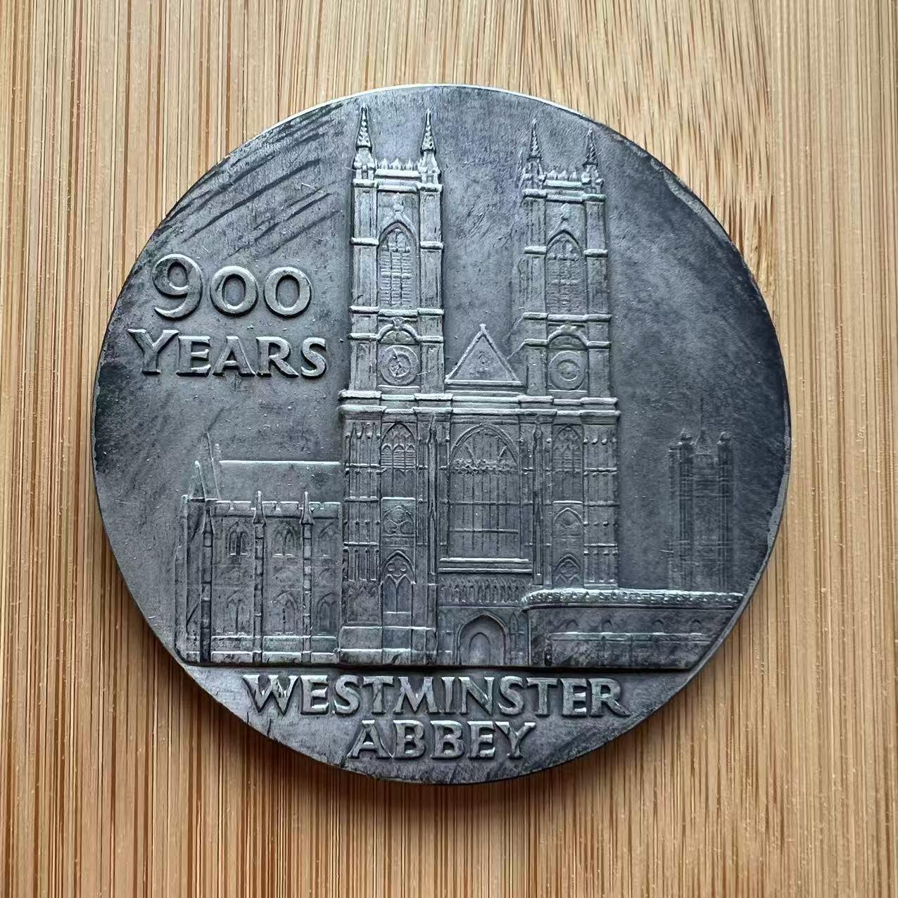 第188期拍卖 1965英国 威斯敏特大教堂900周年纪念大银章原盒证书By M.Rizzello 皇家造币厂 86.6克 直径57.3mm 925银。 【银价1762】