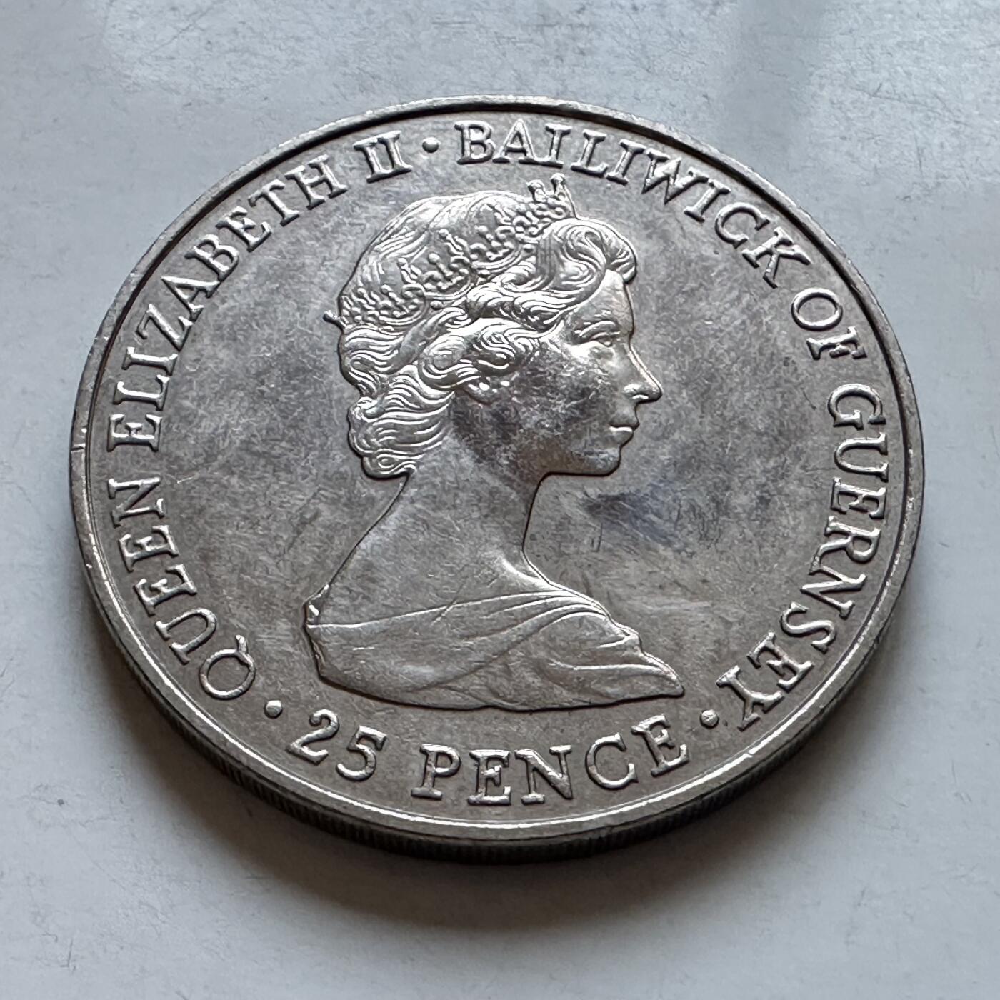 🌹外币初藏🌹🐯2026年第8场  每周二四六晚8️⃣点 接代拍 根西岛1981年25便士克朗币