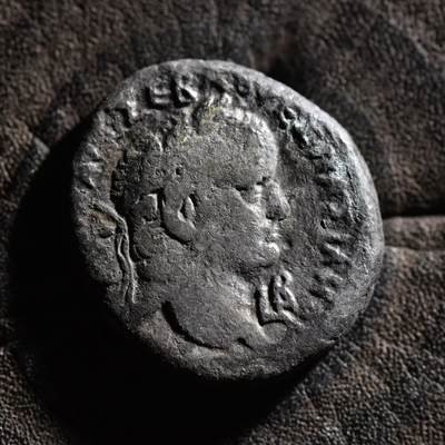 【良泉】【春节前最后一场】2月5日晚19.30点开拍！208组，本场结束后预存钱币的朋友请告知，将连同本场拍品一起邮寄，预祝诸位春节愉快！ -  【藏家出品A】10.48克，古罗马帝国，埃及行省，公元70年【少见】弗拉维王朝第一位皇帝韦斯巴芗，背胜利女神 四德拉克马银币，亚历山大港造币厂打制