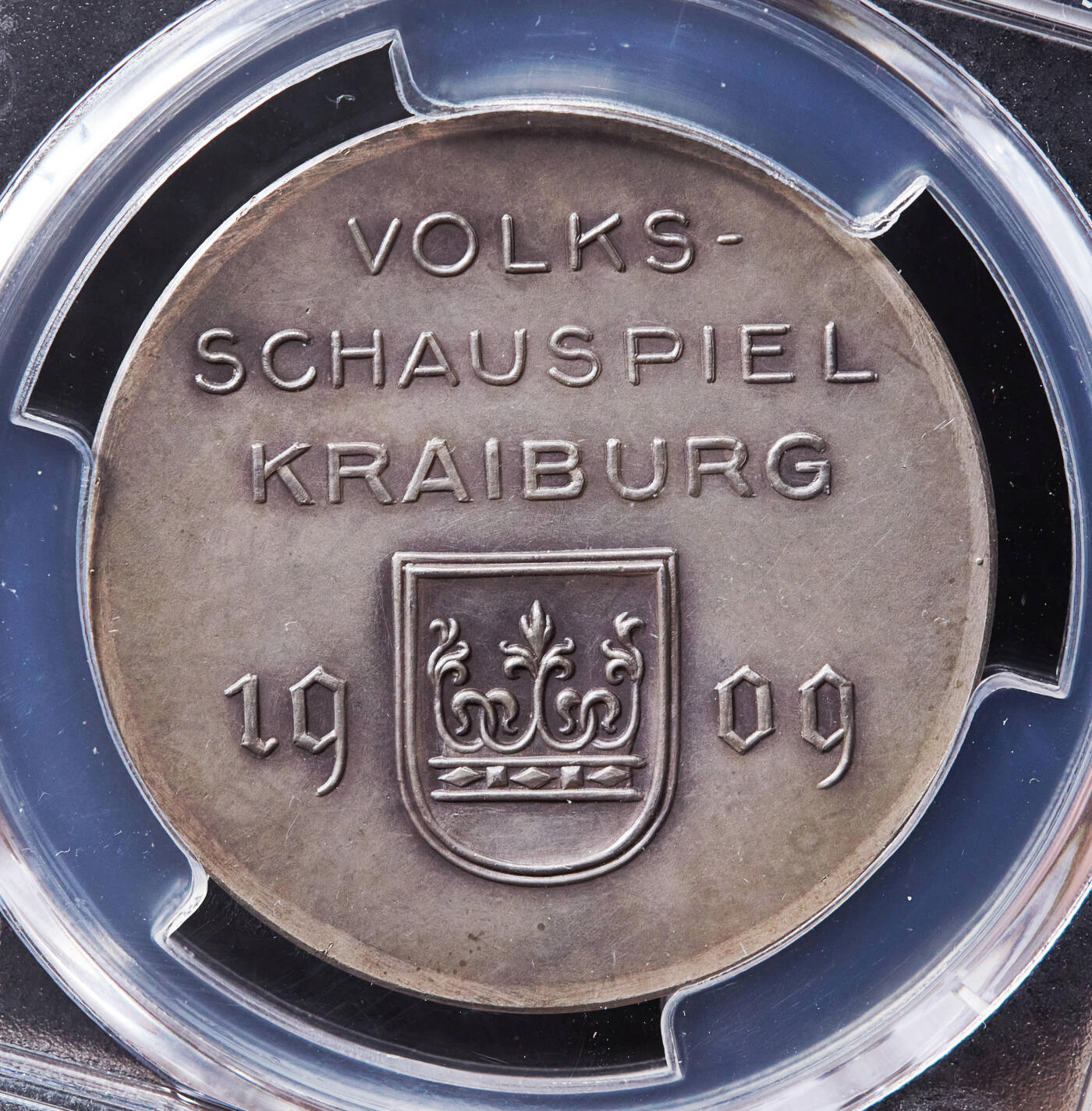 【俄甄集藏】“万象更新、马呈祥瑞”迎新春俄甄精品场-2026年(047)01-21 星期三 晚 19:30 全场包邮 德国1909年纪念诗人马丁·格雷夫逝世暨克赖堡戏剧节银章，PCGS SP64，黄油彩老包浆，顶级状态，唯一冠军分