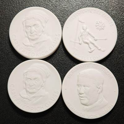 【德藏】世界币章拍卖第162期（拍品征集中~欢迎藏友联系） - 4枚一组 德国迈森白色陶瓷纪念章 详细尺寸请看拍品介绍