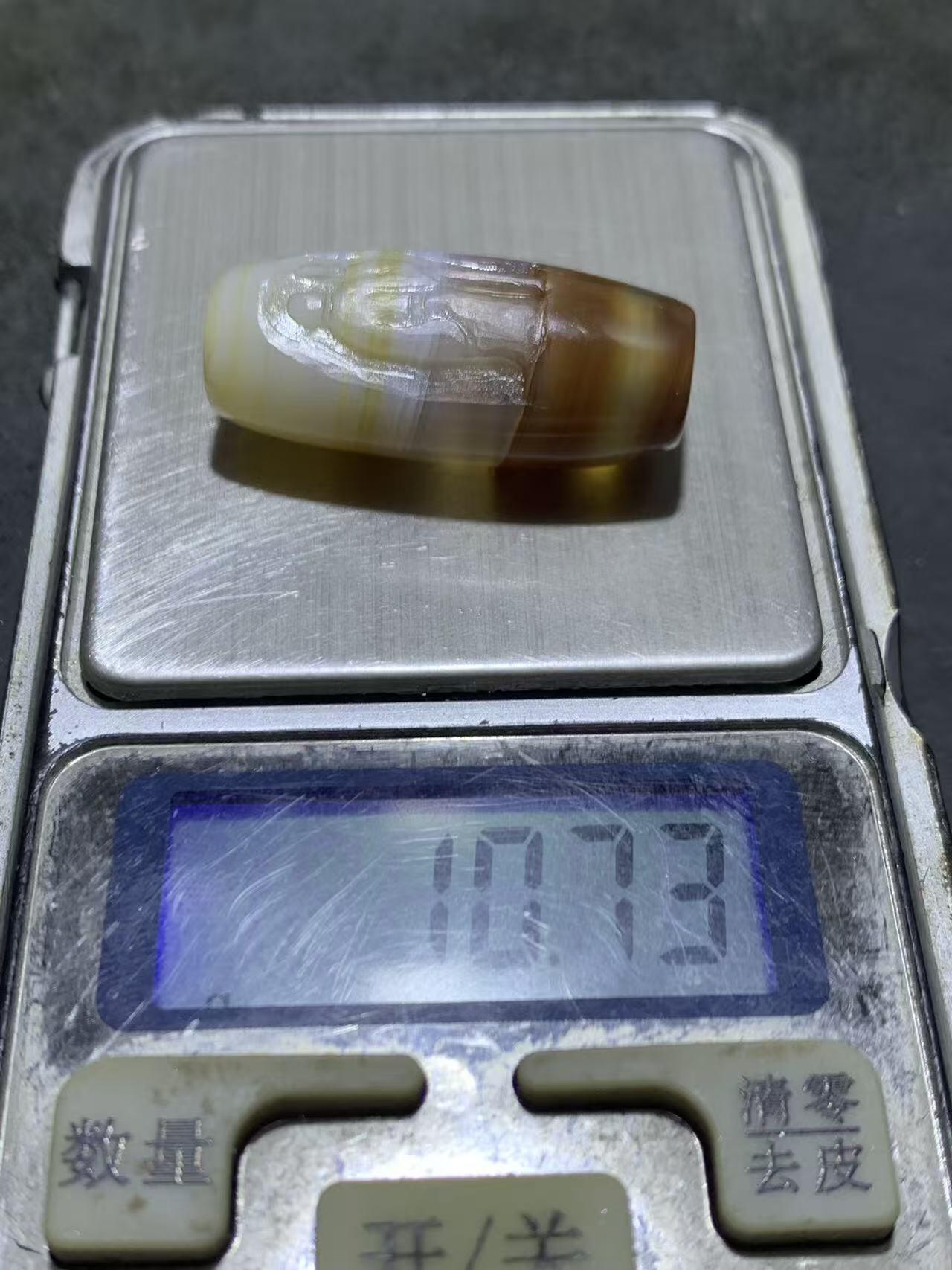 精美亚光高玉化千层纹缠丝玛瑙手工俏色巧雕一心向佛意境桶珠一个