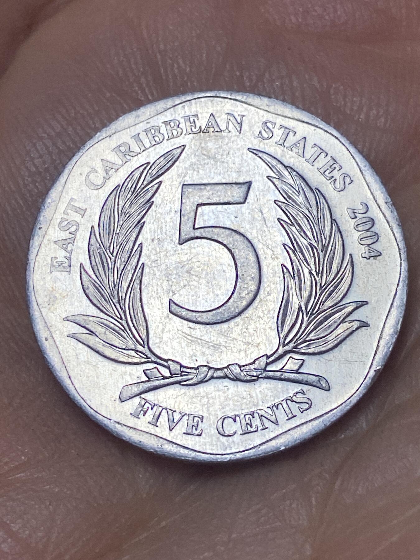 2026年第八场(总第一百七十七场）外国好品散币场(免佣金) 东加勒比2004年5分(伊丽莎白二世老年)