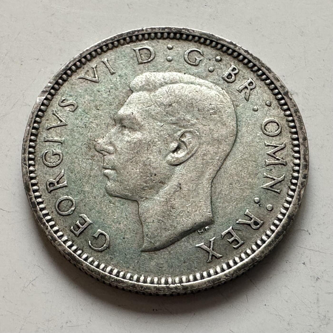 🌹外币初藏🌹🐯2026年第8场  每周二四六晚8️⃣点 接代拍 英国1942年6便士银币 2.8克50%银