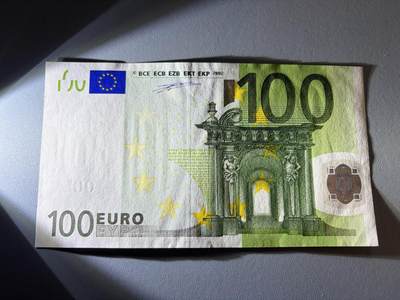 咖啡豆•收藏 2026年Jan_21th世界各国纸币拍卖 - 欧洲地区 2002年 德国首签 100欧元 美品UNC- 外国纸币 尾6455