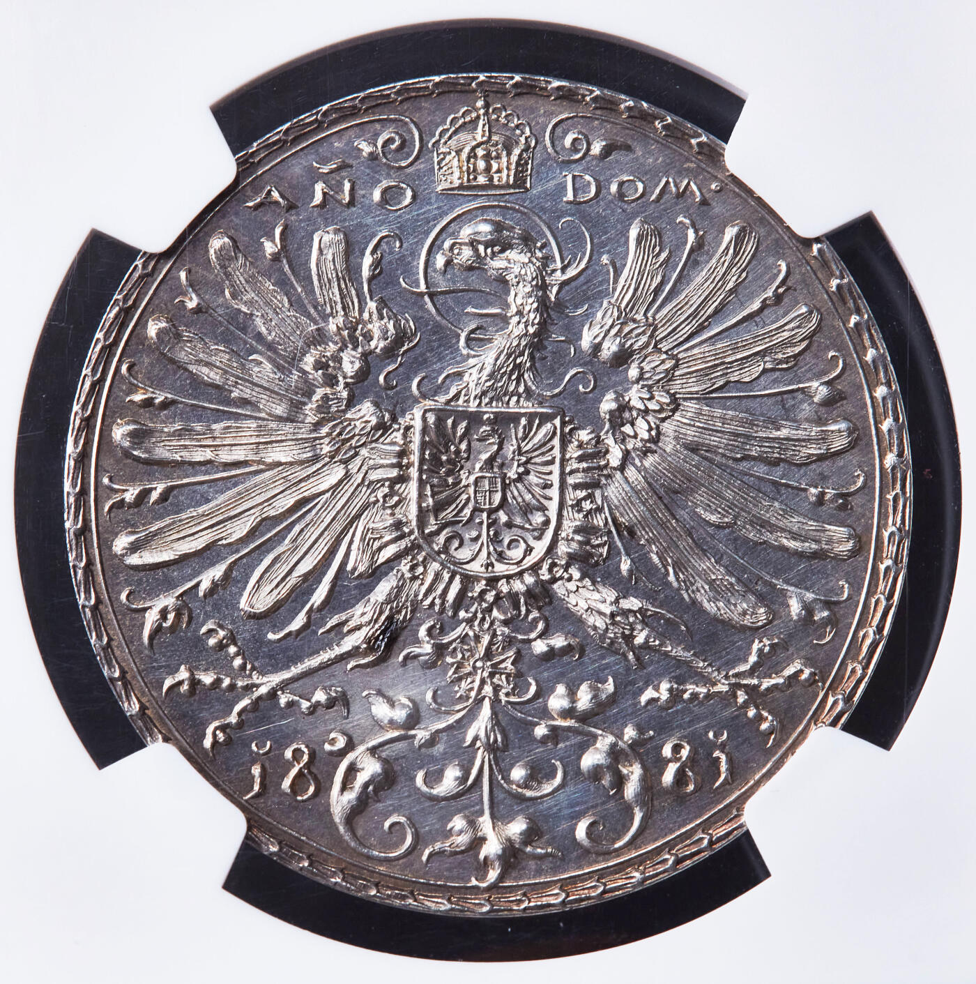 【俄甄集藏】“万象更新、马呈祥瑞”迎新春俄甄精品场-2026年(047)01-21 星期三 晚 19:30 全场包邮 德国巴伐利亚1881年纪念慕尼黑联邦射击节大银章，MGC MS63，原味老包浆，转光品相，底板凝霜，经典品种