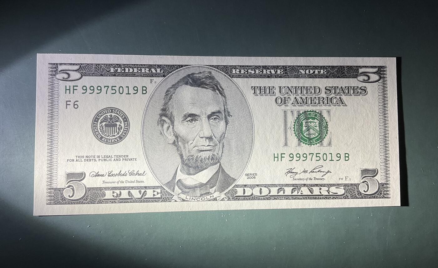 【礼羽收藏】🌏世界钱币拍卖第120期 美国1-5美元一组共21张:①06版黑白大头5美元 豹子头无4靓号②1美元倒置+圆圆捆拆挑出无3457的朦胧靓号(含双尾等20张)均绝品无斑