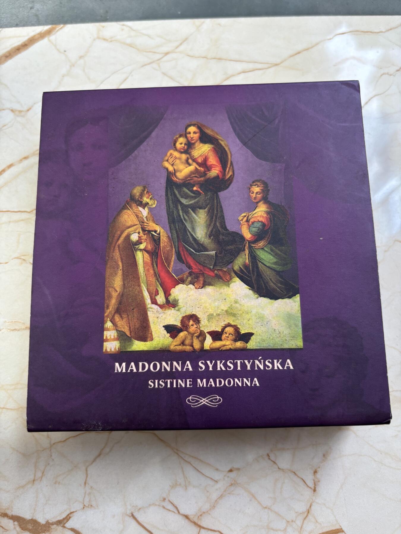 第188期拍卖 纽埃2016年西斯廷圣母像彩色镀金方形纪念银币，999银，28.28克，发行999枚