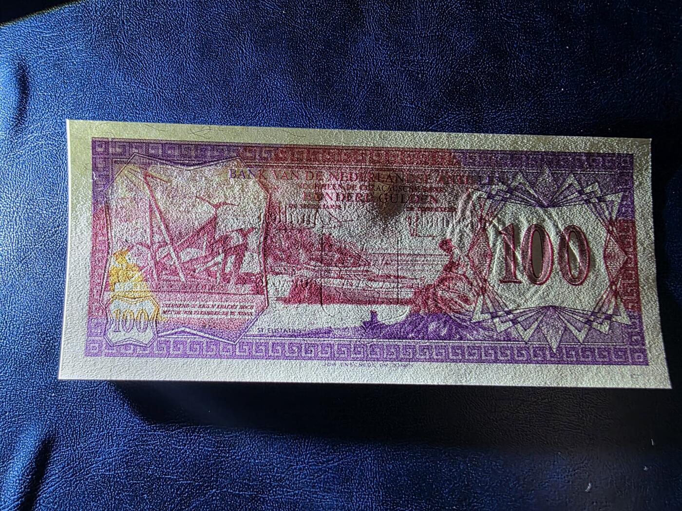 叁拾收藏第34期 安的列斯1981年100盾  UNC