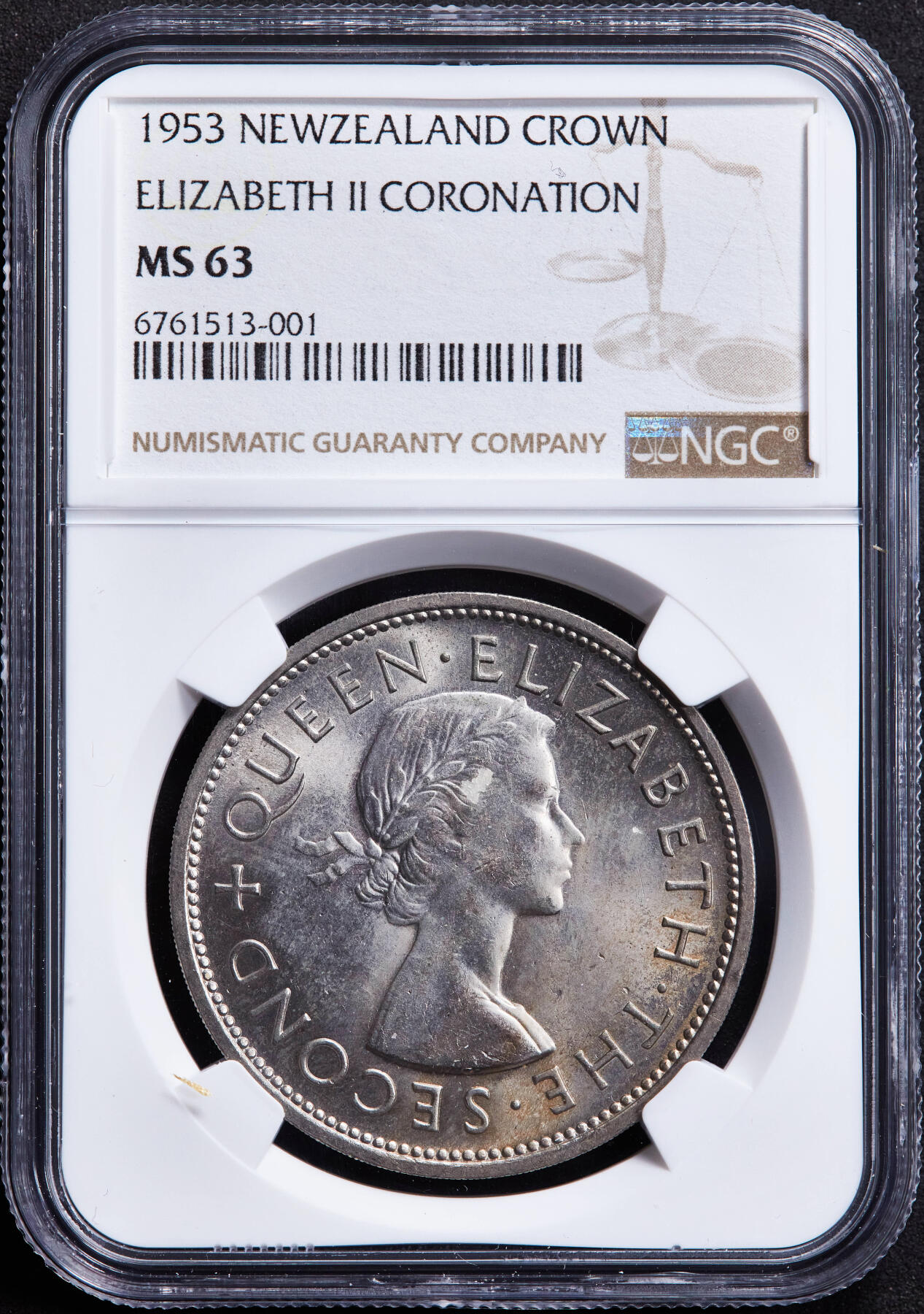 【俄甄集藏】“万象更新、马呈祥瑞”迎新春俄甄精品场-2026年(047)01-21 星期三 晚 19:30 全场包邮 新西兰1953年纪念伊丽莎白二世加冕1克朗纪念币，NGC MS63，黄油彩转光品相