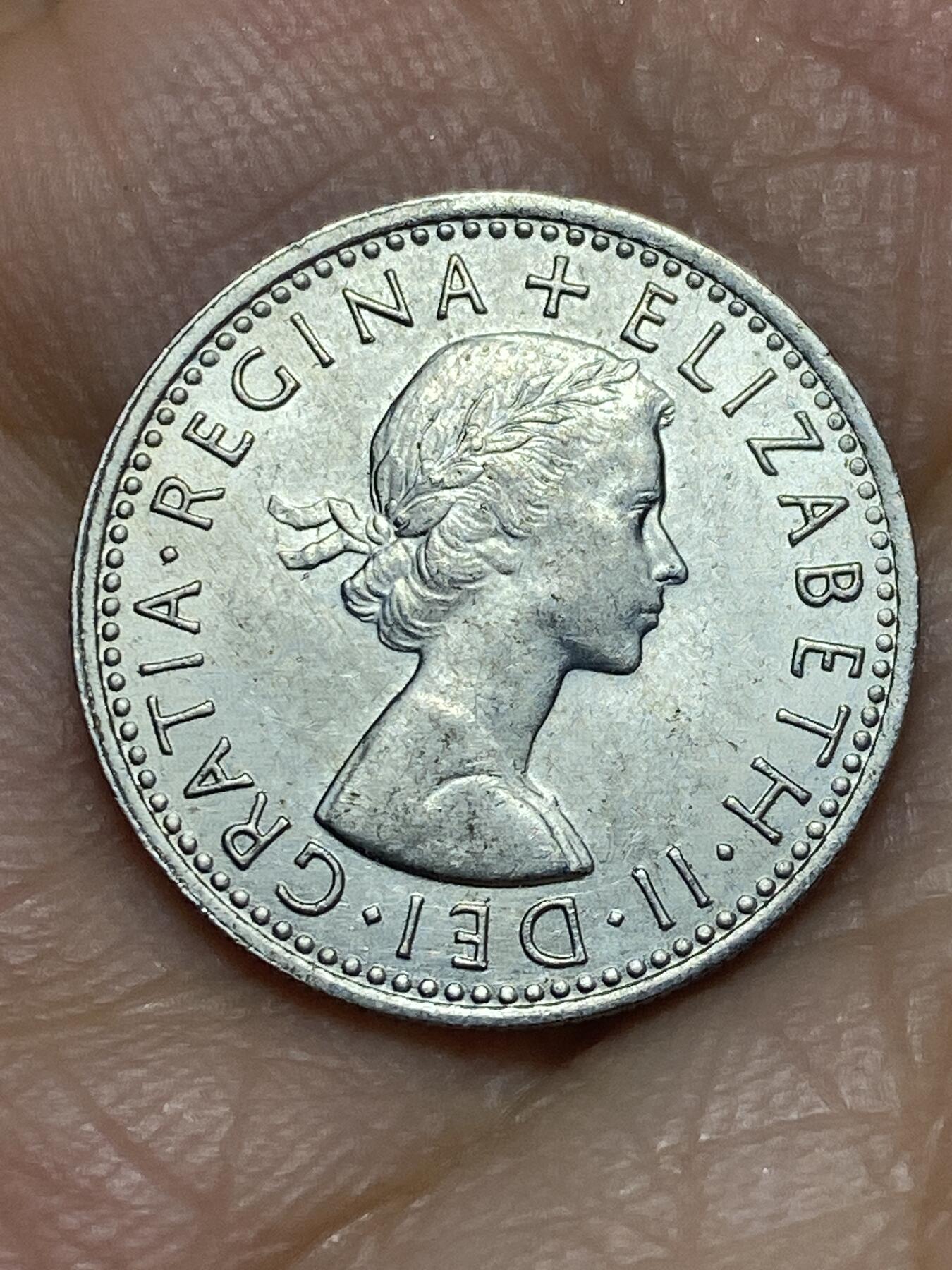 2026年第八场(总第一百七十七场）外国好品散币场(免佣金) 英国🇬🇧1967年6便士(伊丽莎白二世青年桂冠第二版，普制币关门年)