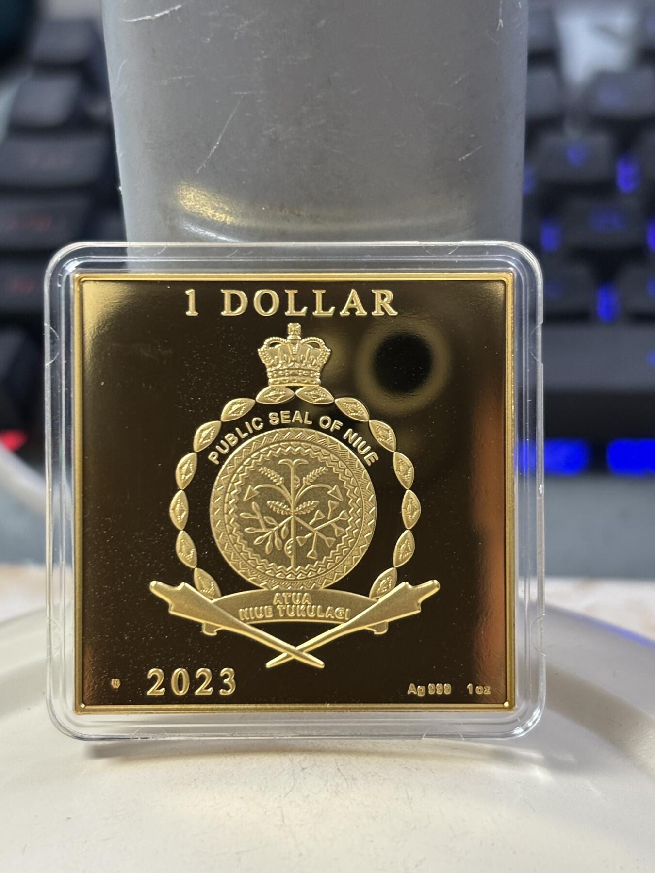 第188期拍卖 纽埃2023年世界名画系列梵高的两只螃蟹镀金彩银币1盎司,999银，发行999枚，