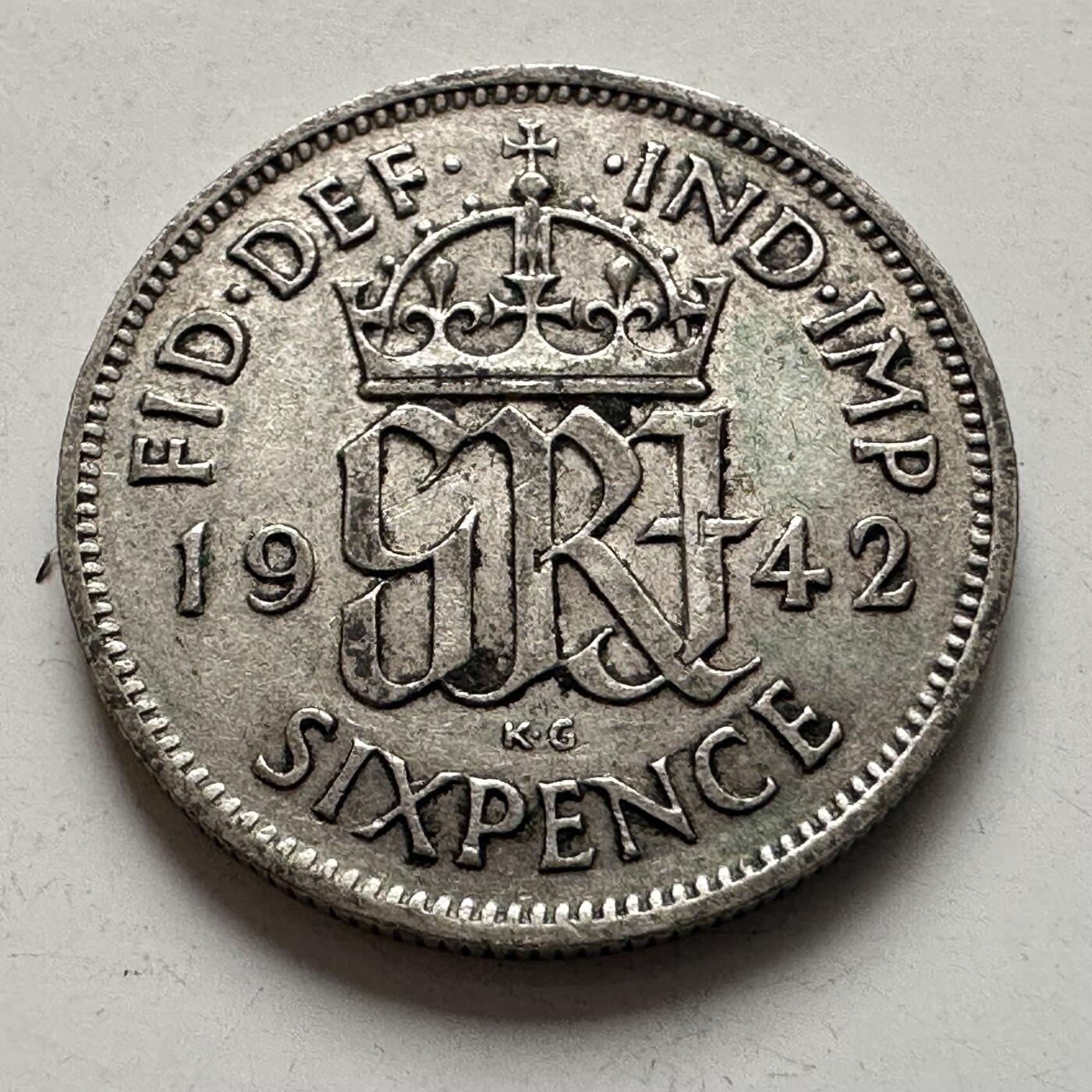 🌹外币初藏🌹🐯2026年第8场  每周二四六晚8️⃣点 接代拍 英国1942年6便士银币 2.8克50%银