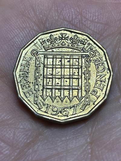 2026年第八场(总第一百七十七场）外国好品散币场(免佣金) - 英国🇬🇧1967年3便士(伊丽莎白二世青年桂冠第二版，普制币关门年)