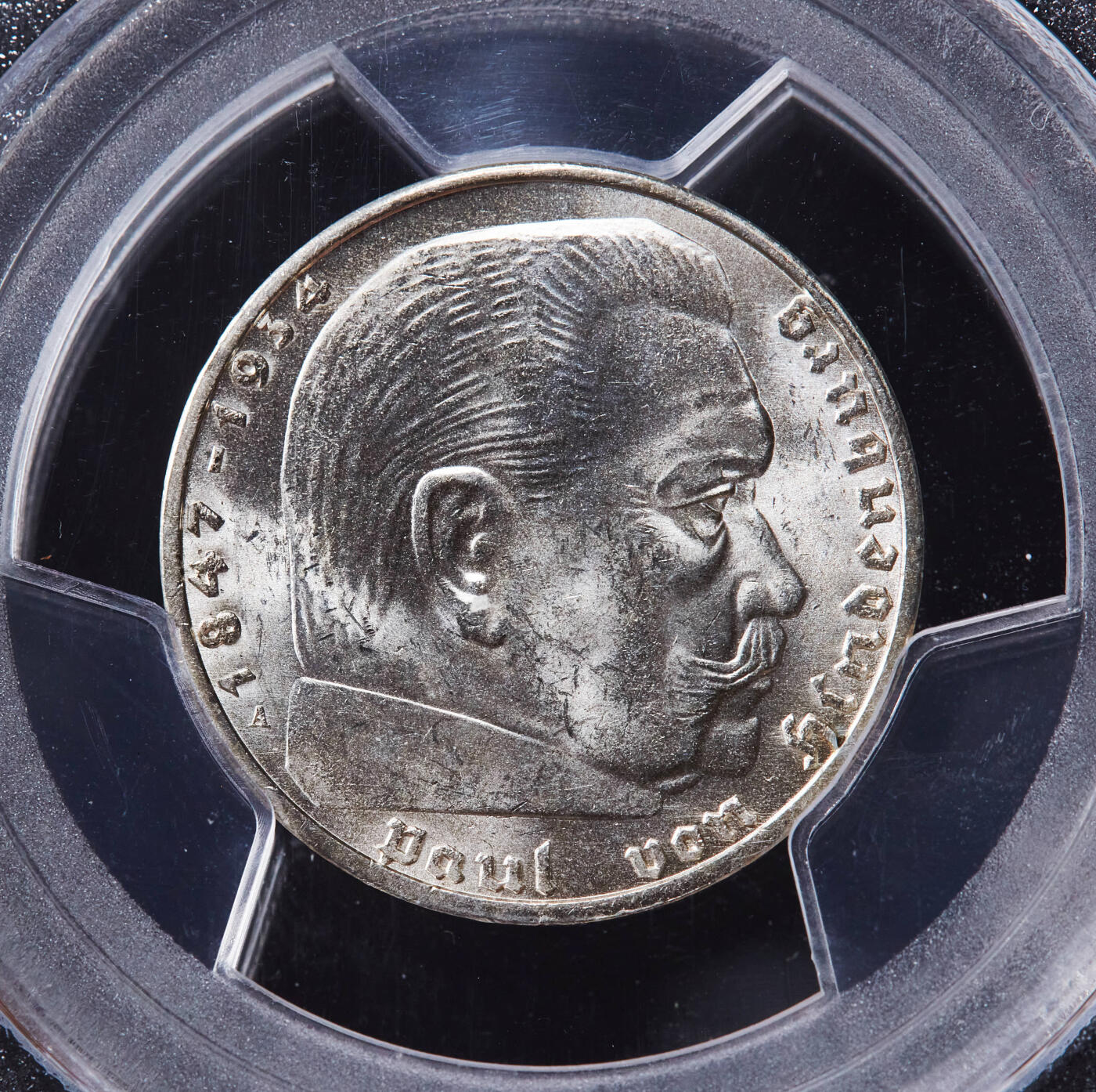 【俄甄集藏】“万象更新、马呈祥瑞”迎新春俄甄精品场-2026年(047)01-21 星期三 晚 19:30 全场包邮 德国第三帝国1938年A版2马克银币，PCGS MS64，车轮转光，原图联系客服或者查询相关官网查看