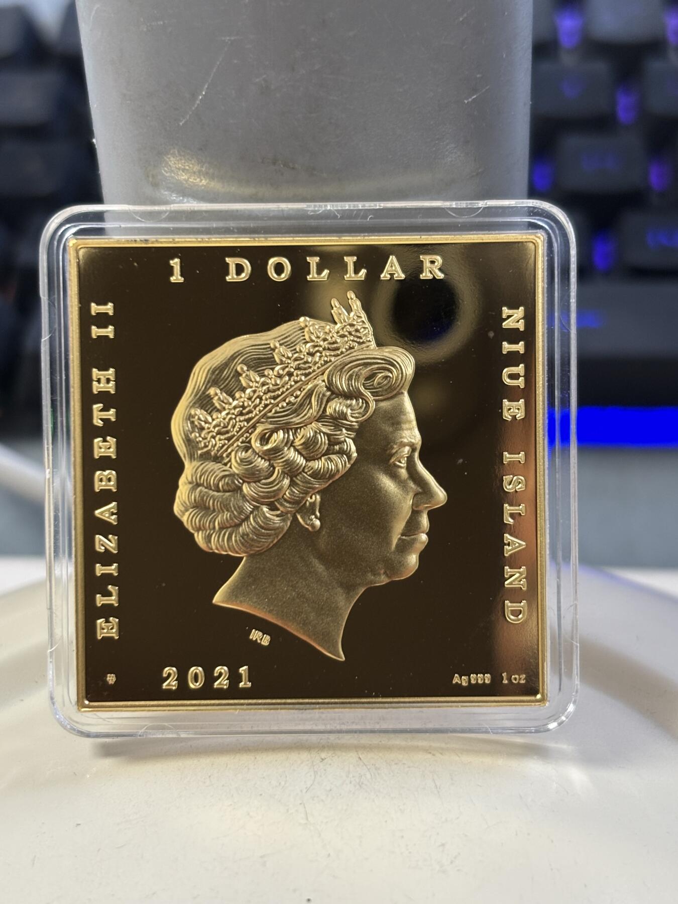 第188期拍卖 纽埃2021年卡拉瓦乔 名画系列《美杜莎》方形银币，1盎司999银，发行555枚