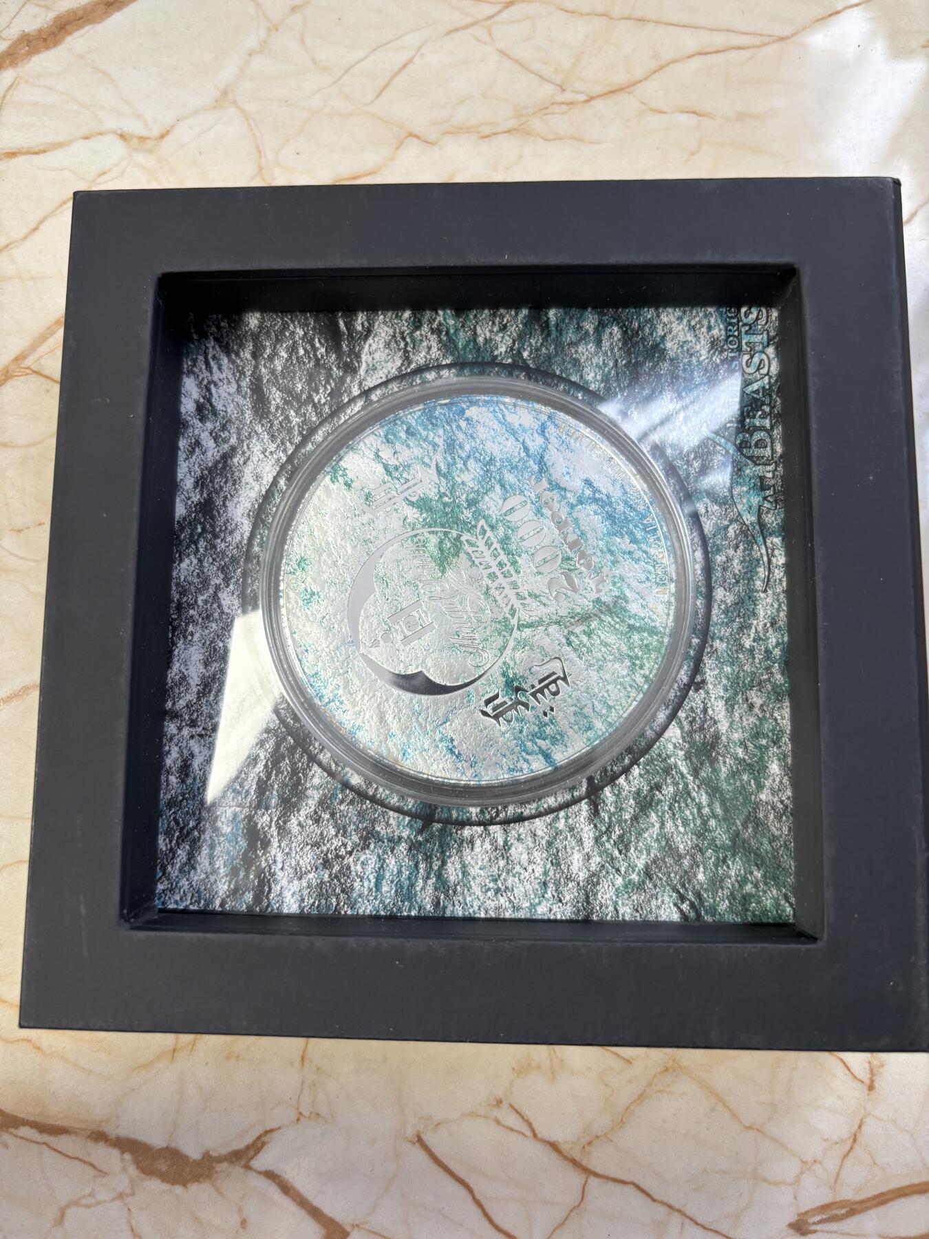 第188期拍卖 蒙古2020年恐龙化石系列3蛇颈龙高浮雕3盎司彩银币，999银，发行999枚，没有外面纸套