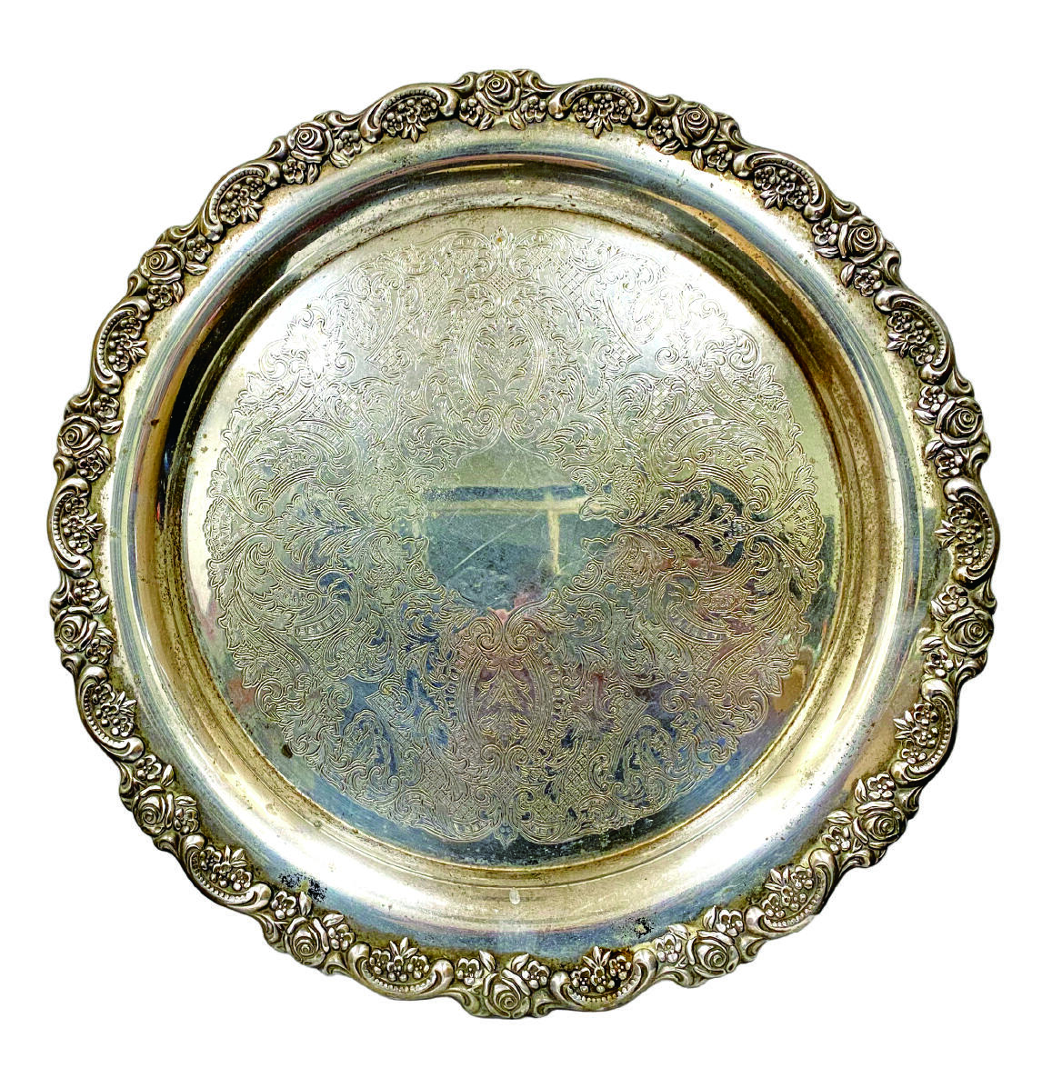 上海拍卖行2025年秋季古董珍玩拍卖会 欧洲镀银刻花纹案雕花工艺托盘(直径:38cm)
