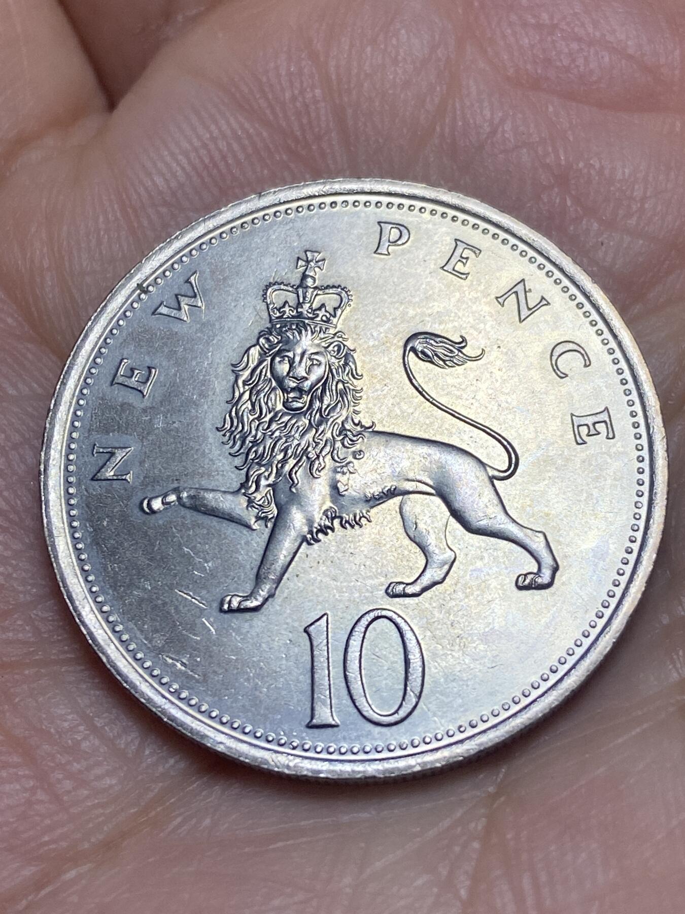 2026年第八场(总第一百七十七场）外国好品散币场(免佣金) 英国🇬🇧1980年10新便士(伊丽莎白二世中年花冠，十进制第一版)