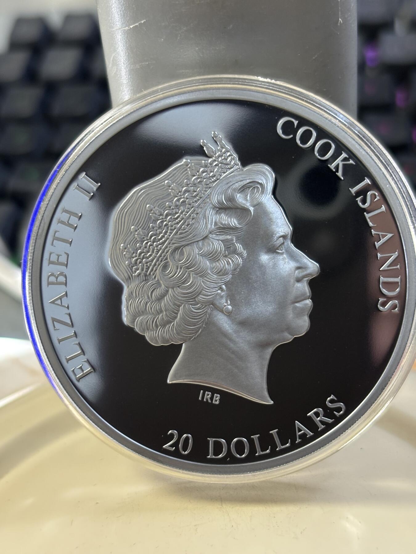 第188期拍卖 库克2019年阿波罗11号登月50周年镶锡箔3盎司银币，999银，发行205枚